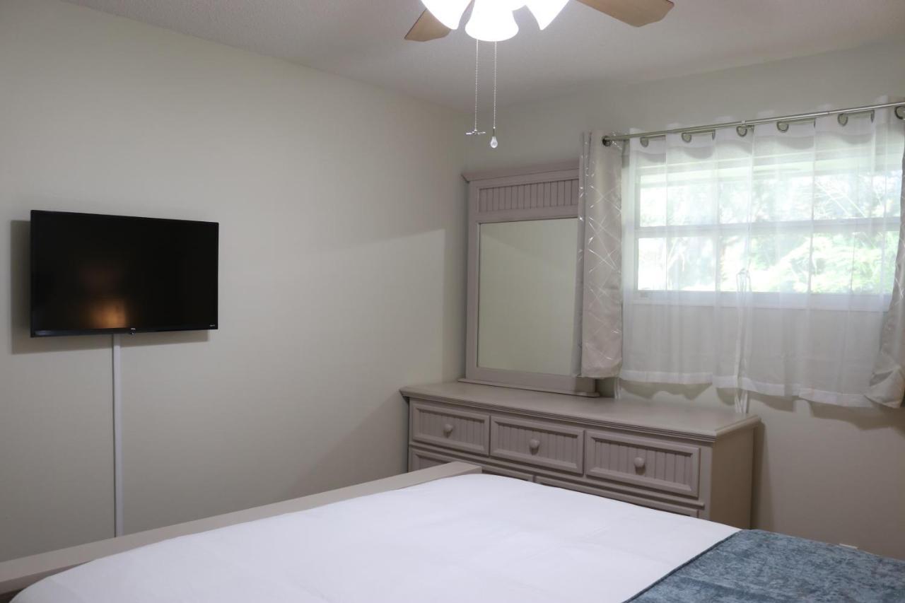 Hidden Sapphire-Apartment With Kitchen And Laundry Lakeland Dış mekan fotoğraf